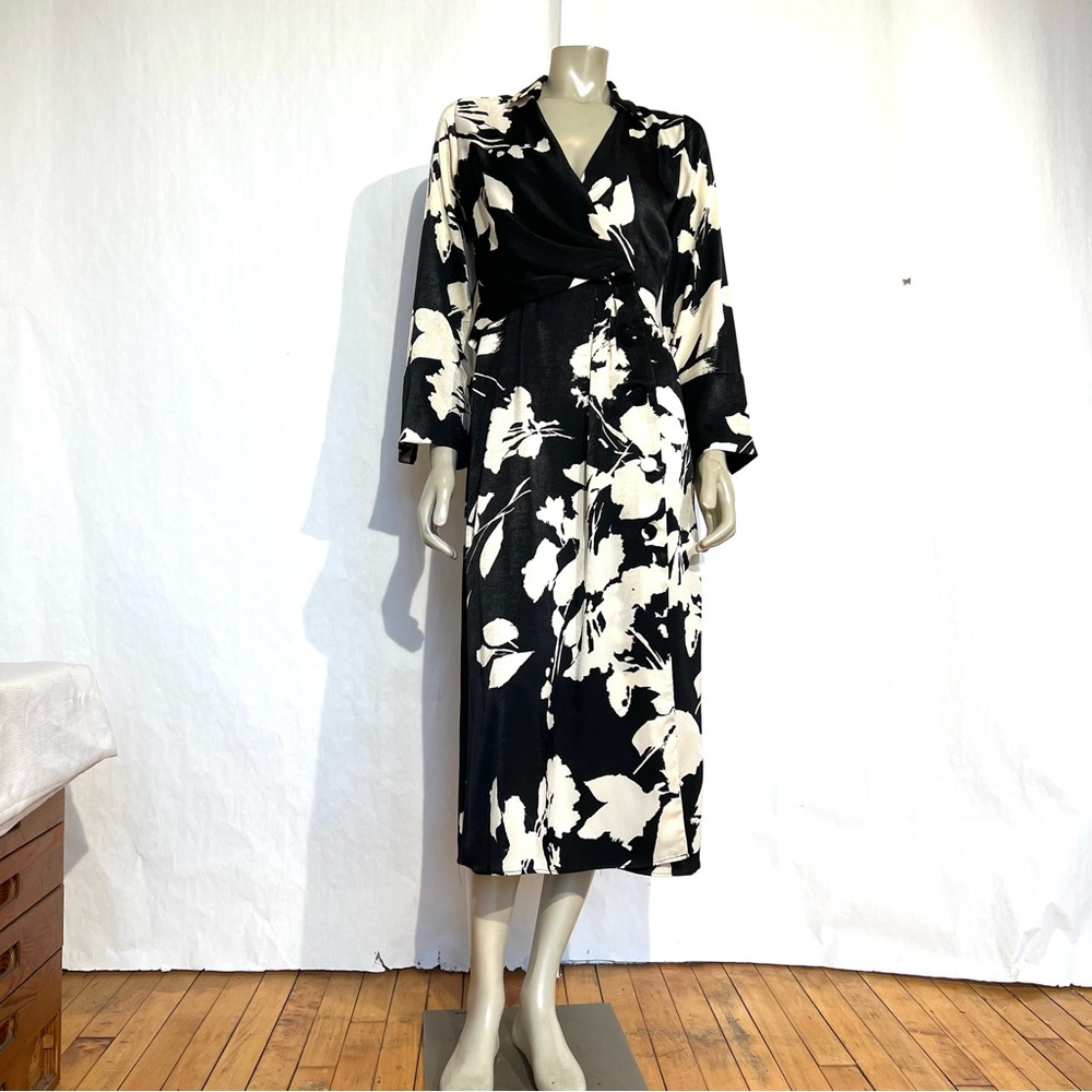 NEW ZARA WRAP DRESS - Picture 3 of 15